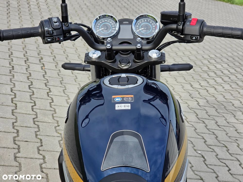 Kawasaki Z 650 RS - 14