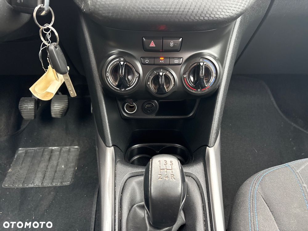 Peugeot 2008 1.2 Pure Tech Style - 23