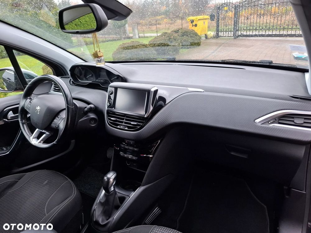 Peugeot 208 Blue-HDi 100 Stop&Start Allure - 24