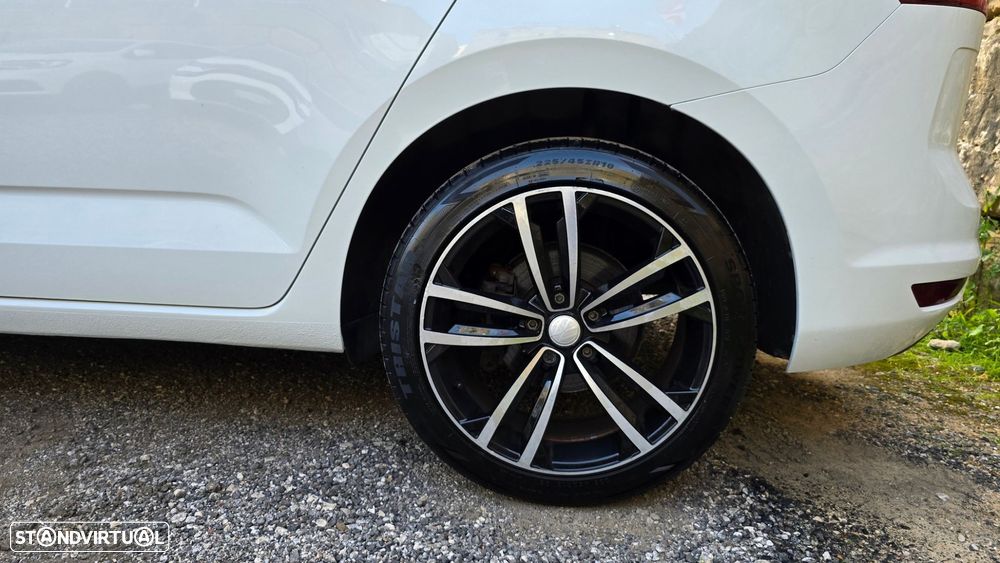 VW Touran 1.6 TDI Confortline DSG - 53