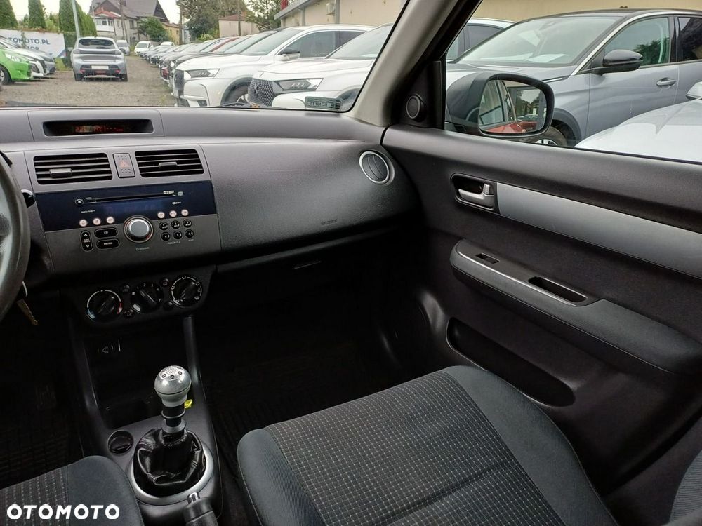 Suzuki Swift 1.3 DDiS Comfort - 22