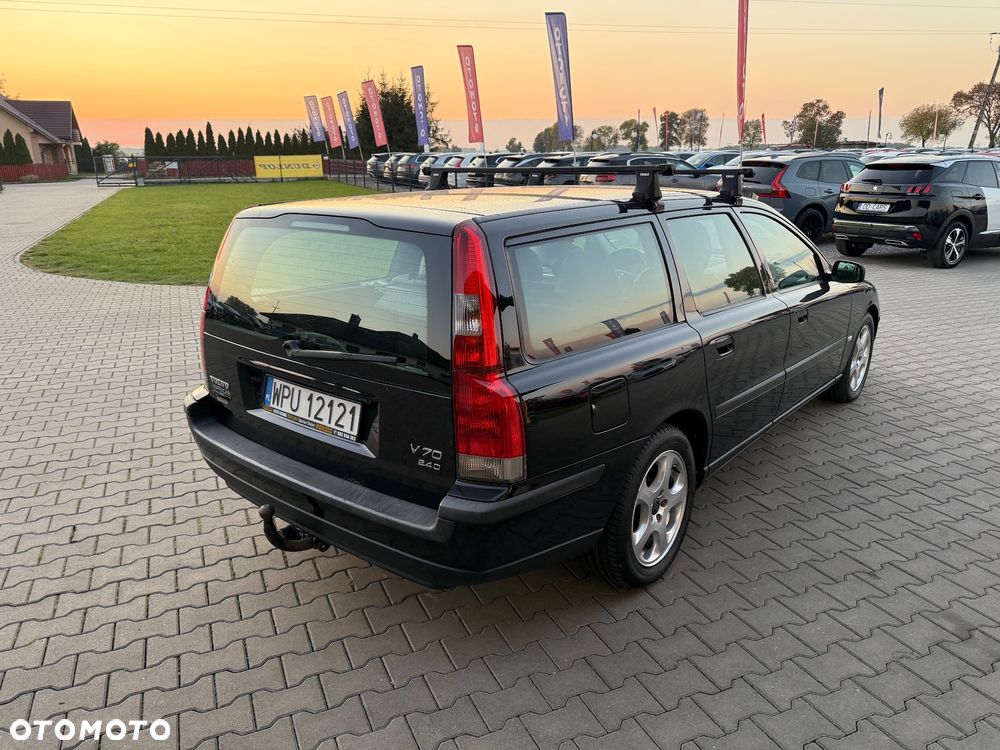 Volvo V70 2.4 D Momentum - 16