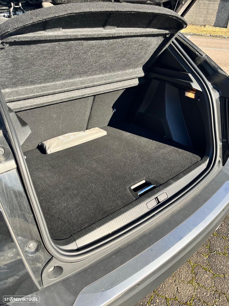 Peugeot 2008 1.2 PureTech Allure Pack EAT8 - 4