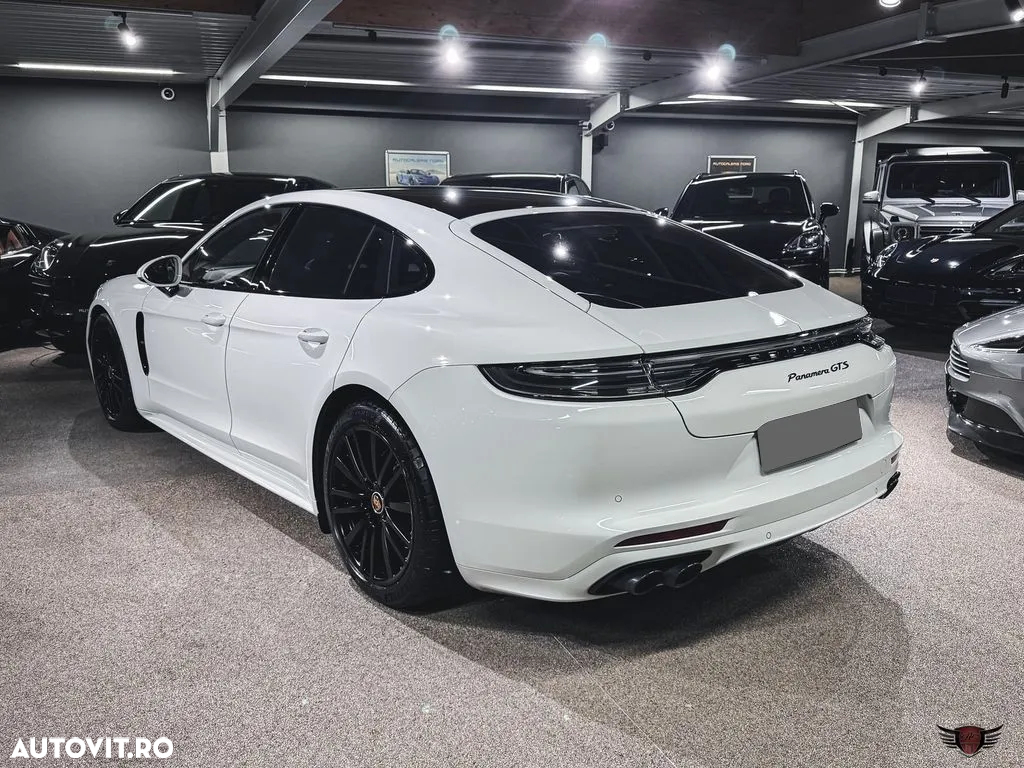 Porsche Panamera GTS - 7