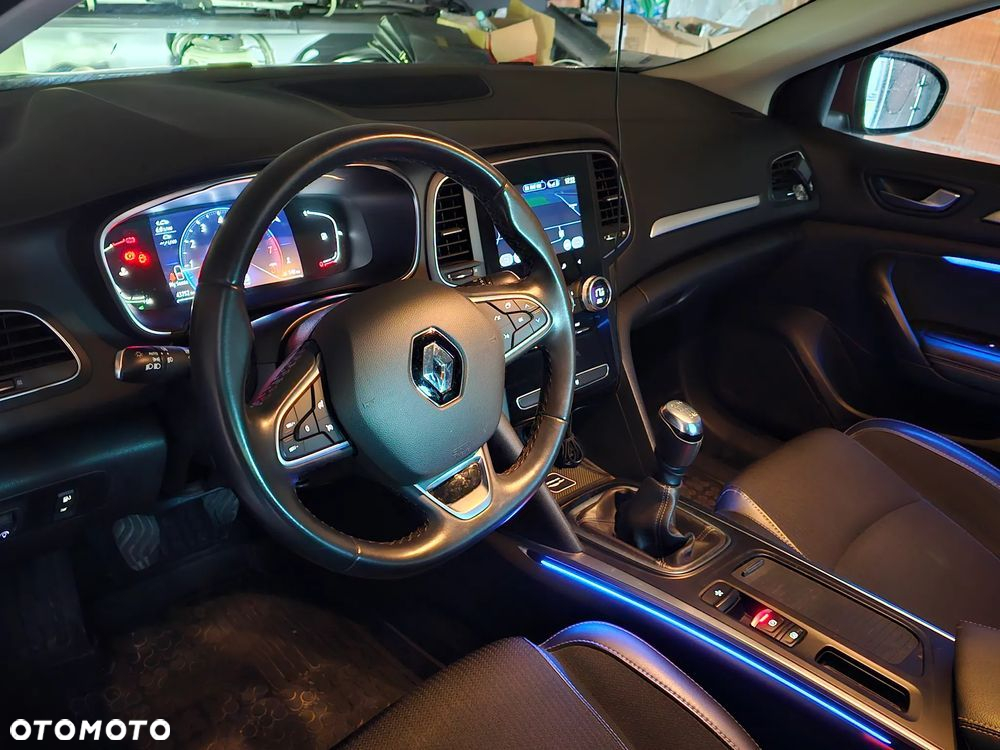 Renault Megane 1.3 TCe Intens - 12
