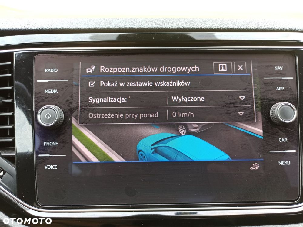 Volkswagen T-Roc - 25