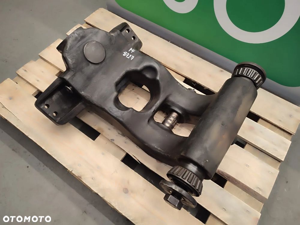 Wahacz osi napędowej 7700103261 MASSEY FERGUSON 8727 - 3