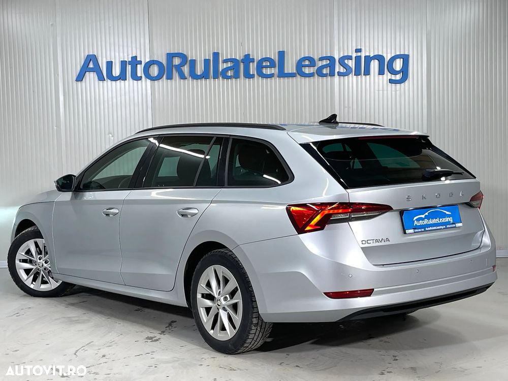 Skoda Octavia 2.0 TDI DSG Style - 4