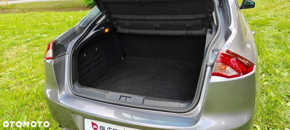 Renault Laguna dCi 150 FAP Start-Stop Bose Edition - 14