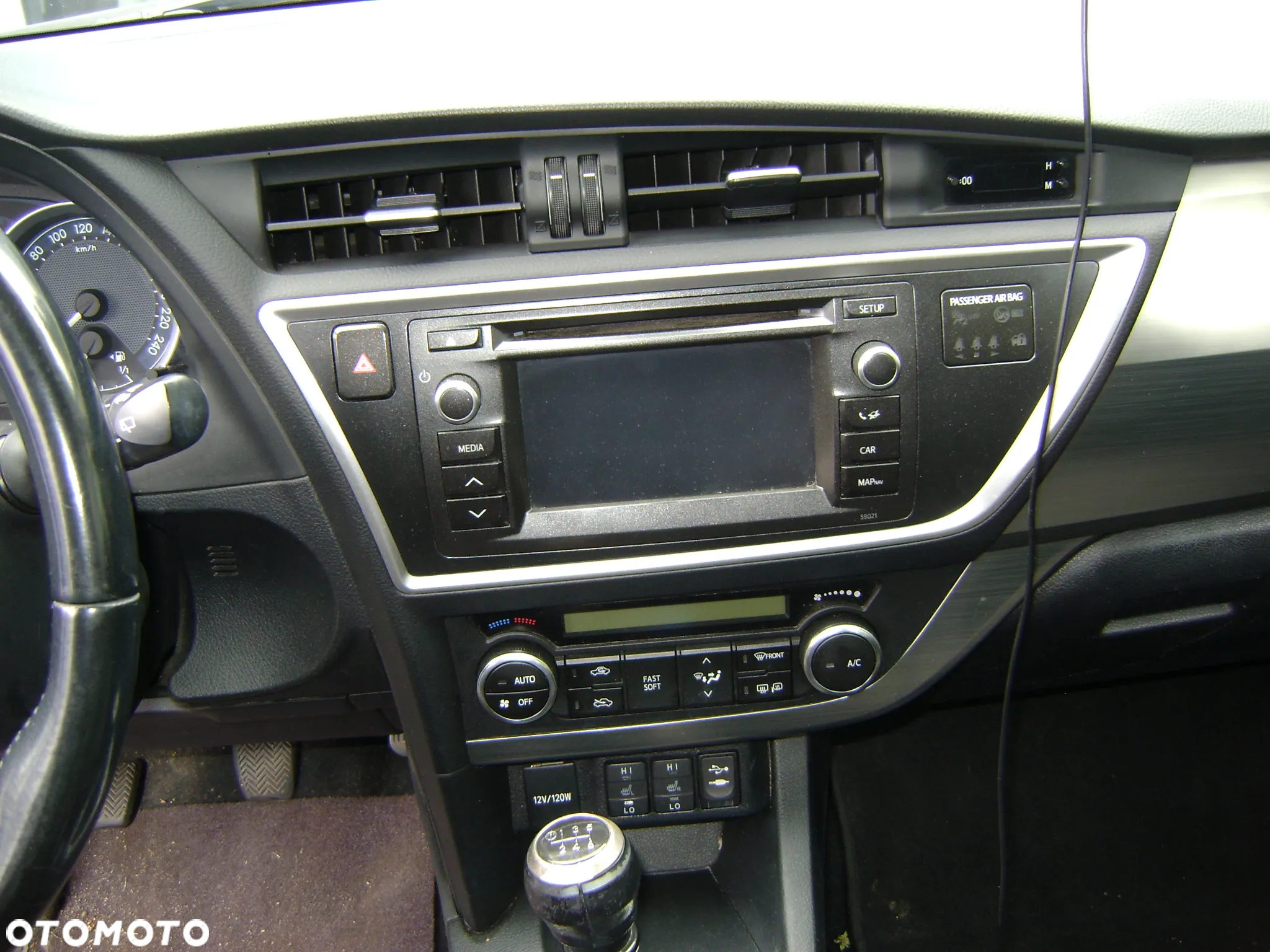 Toyota Auris 1.4 D-4D Luna - 4