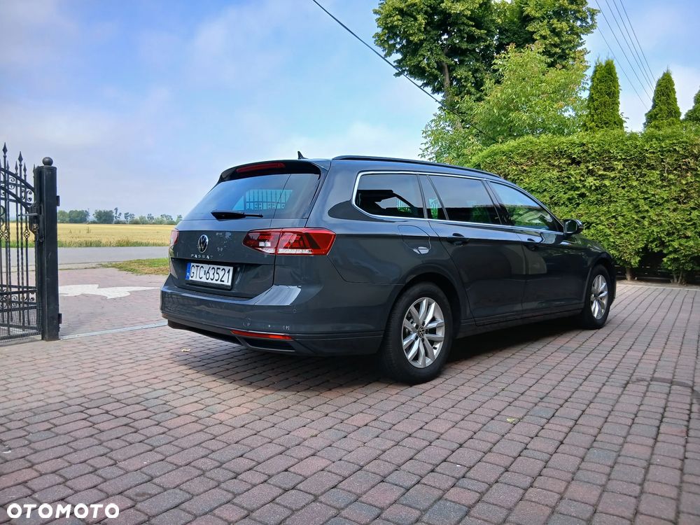 Volkswagen Passat 2.0 TDI SCR Business - 13