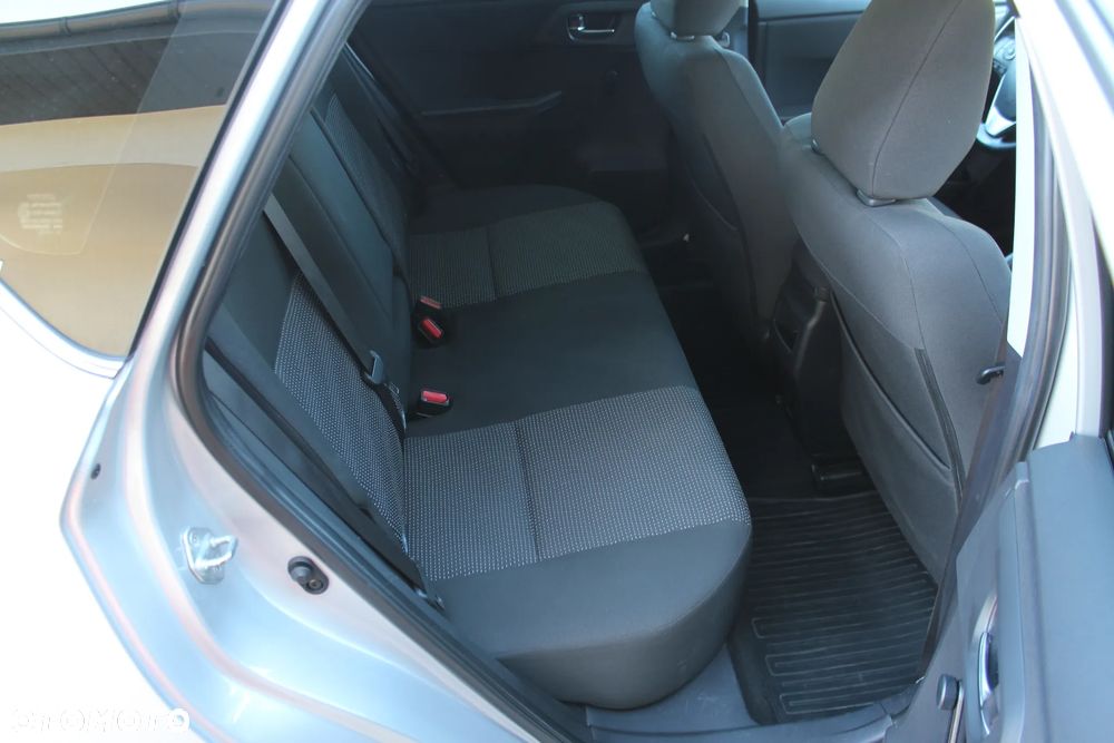 Toyota Auris 2.0 D-4D Comfort - 14