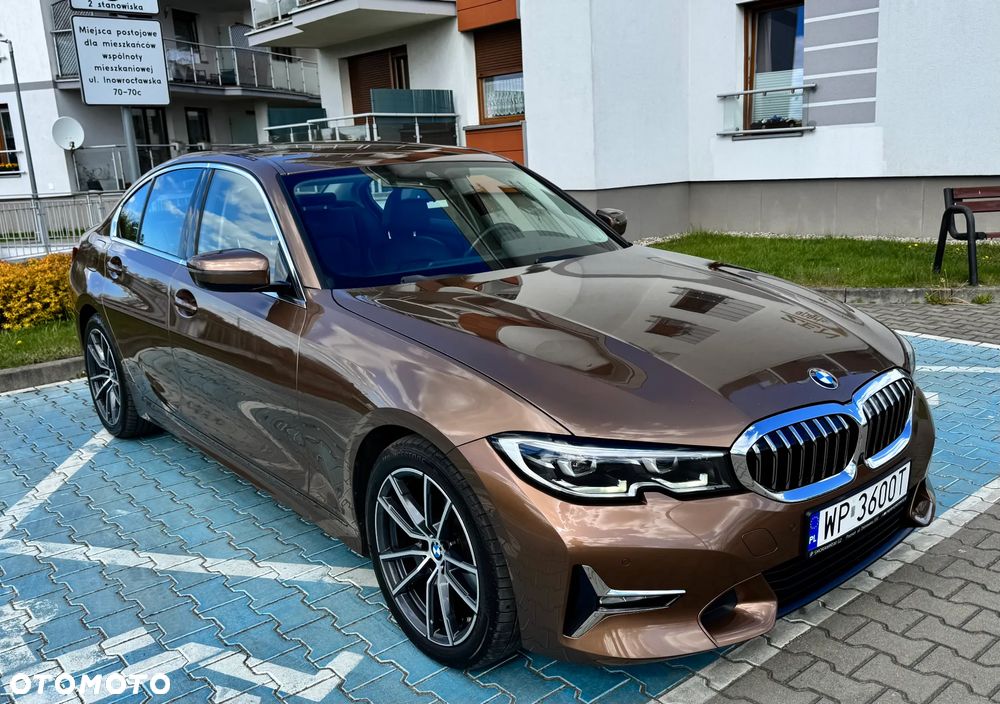 BMW Seria 3 320i Luxury Line sport - 3