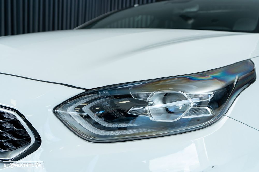 Kia ProCeed 1.0 T-GDI GT Line - 32