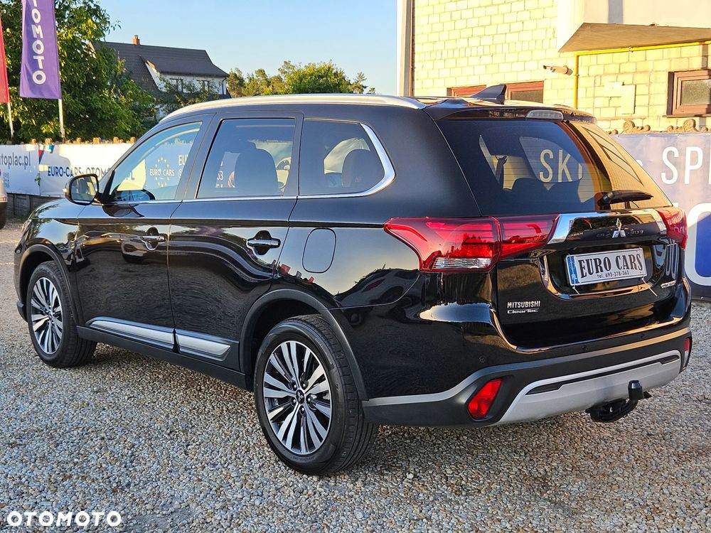 Mitsubishi Outlander 2.0 Instyle Navi CVT - 9