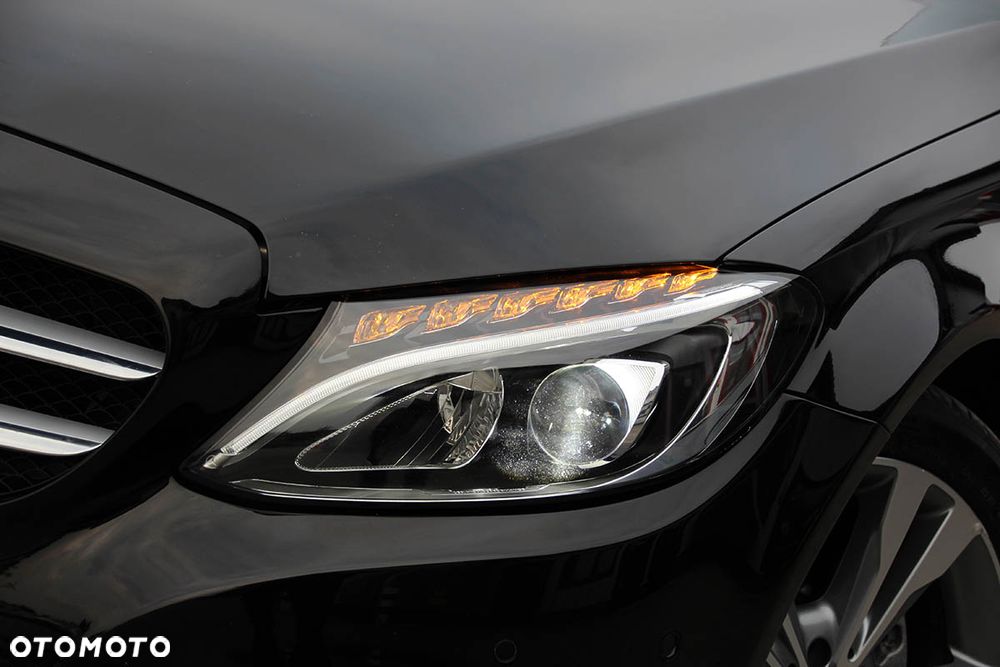 Mercedes-Benz Klasa C 200 d 9G-TRONIC Avantgarde - 17