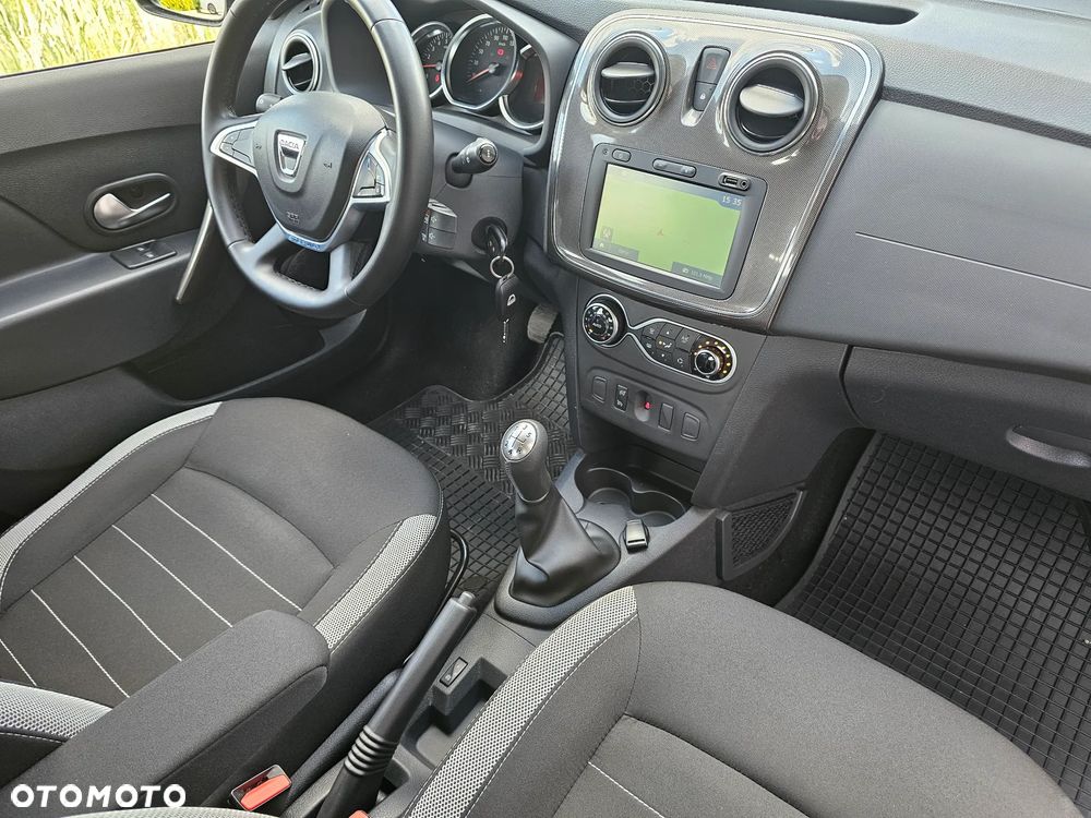Dacia Sandero TCe 90 Celebration - 10