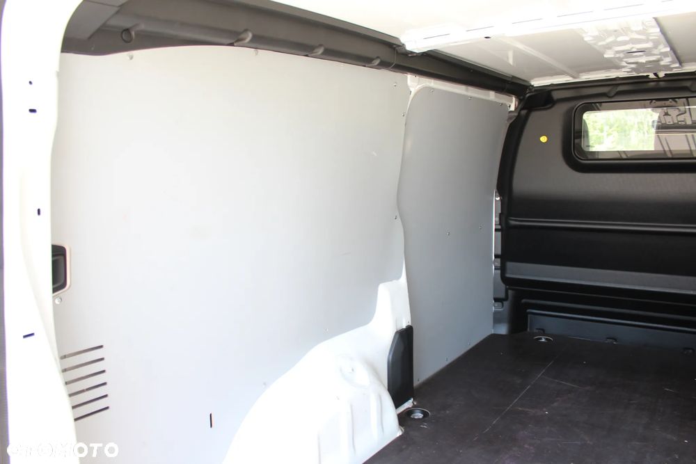 Opel Vivaro - 19