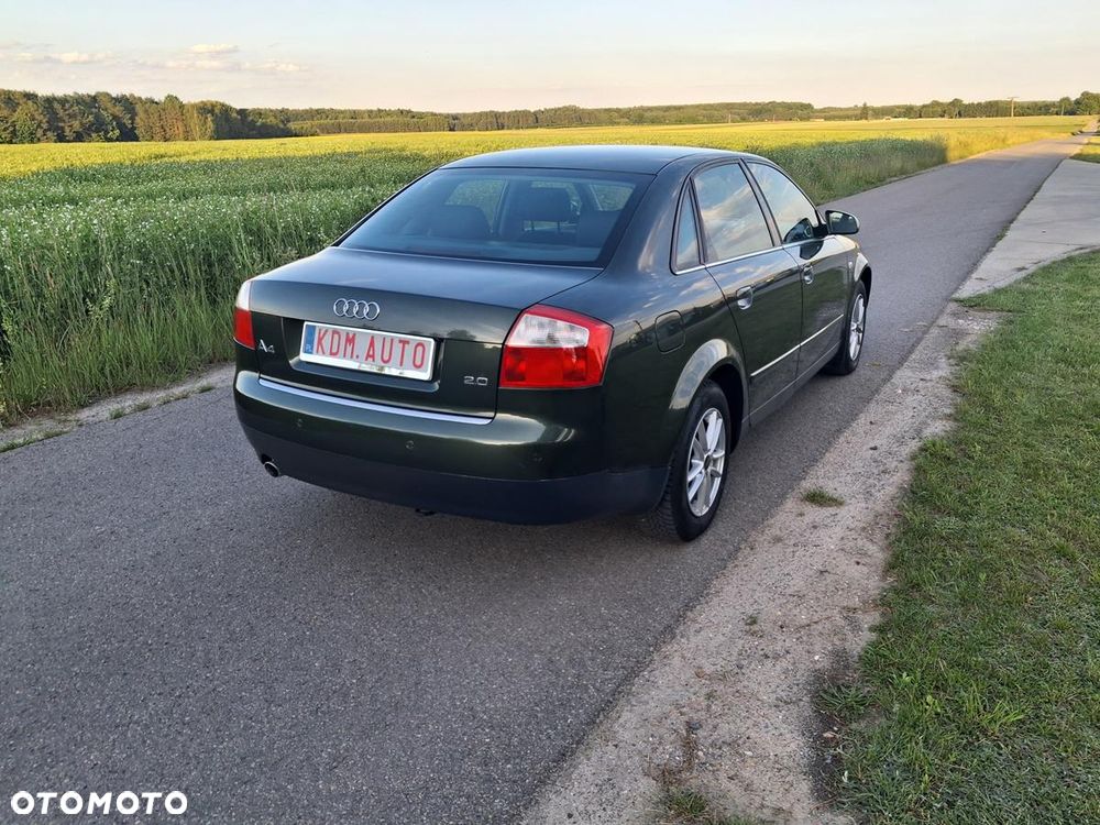 Audi A4 Limousine - 9