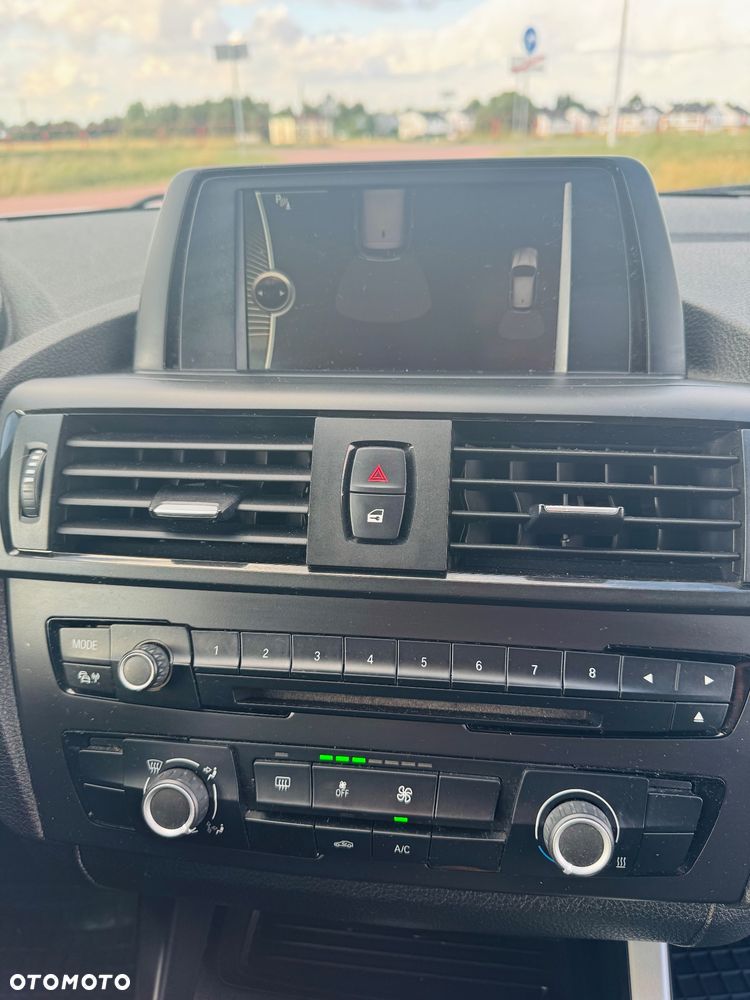 BMW Seria 1 116i - 21