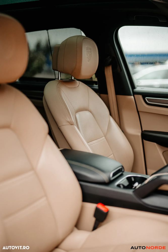 Porsche Cayenne E-Hybrid Tiptronic S - 34