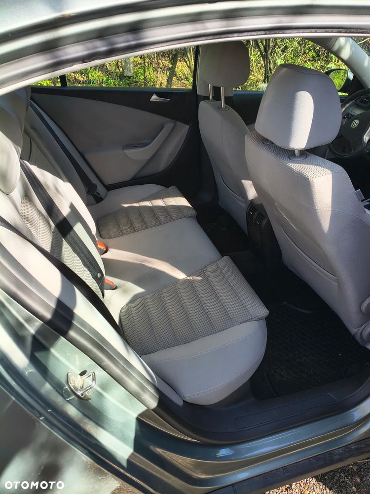 Volkswagen Passat 1.9 TDI DPF Comfortline - 7