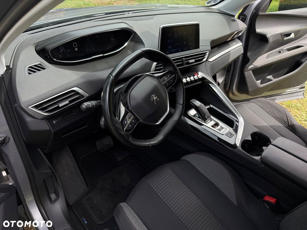 Peugeot 3008 BlueHDi 130 Stop & Start EAT8 Roadtrip - 17