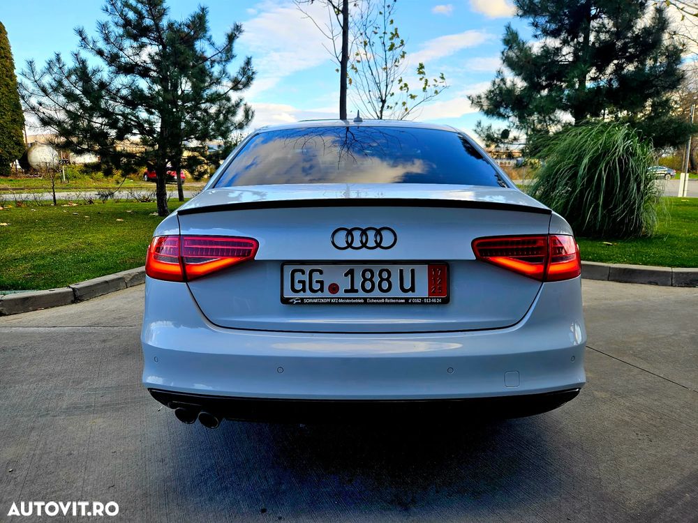 Audi A4 2.0 TDI DPF clean diesel multitronic S line Sportpaket - 22