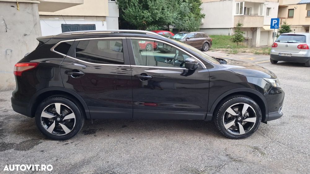 Nissan Qashqai 1.6 DIG-T TEKNA+ - 1