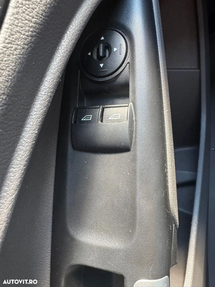 Ford TRANSIT CONNECT - 24