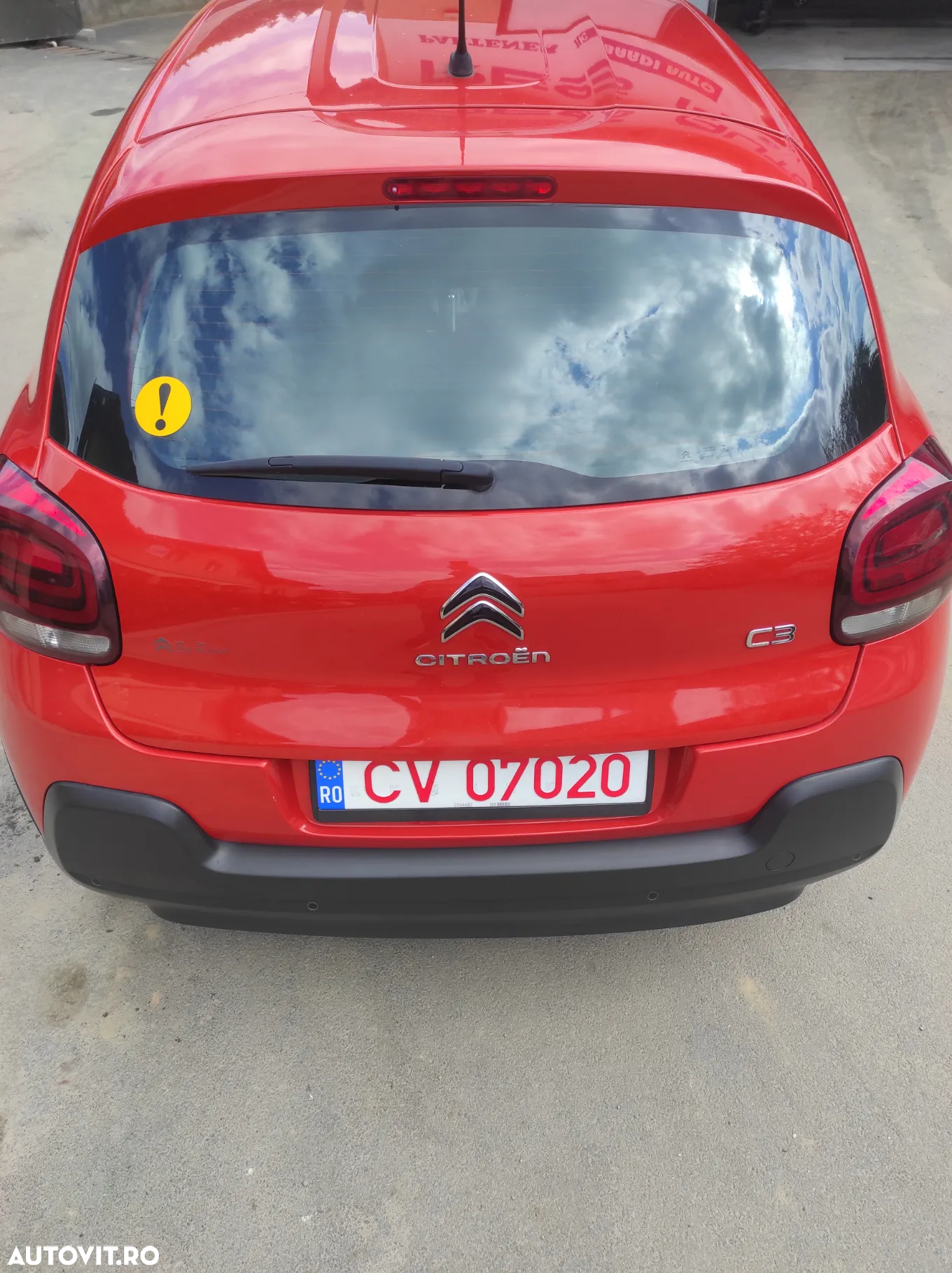 Citroën C3 Pure Tech 110 S&S EAT6 SHINE - 2