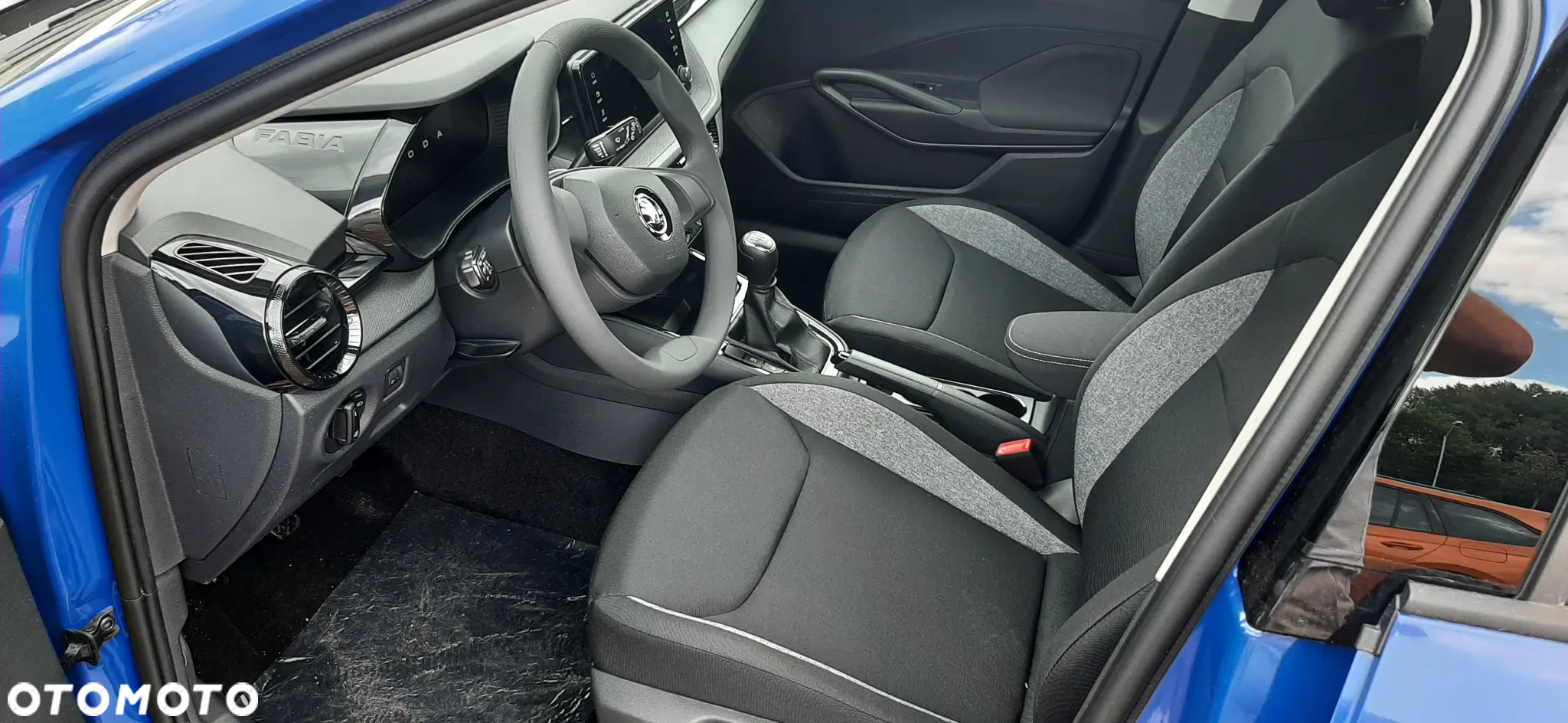 Skoda Fabia 1.0 Essence - 7