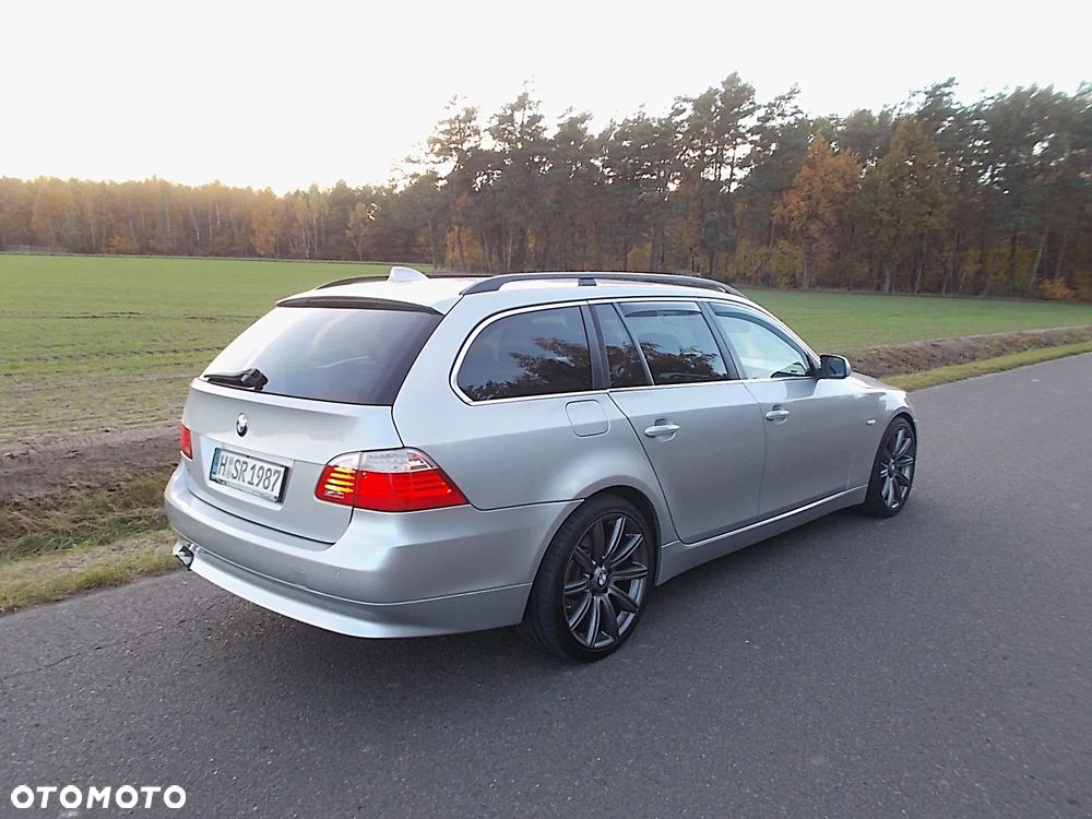 BMW Seria 5 525d - 6