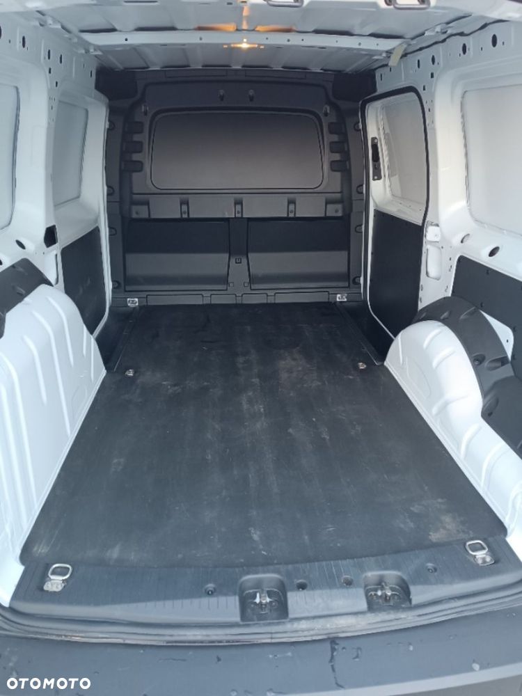 Ford Transit Connect - 22