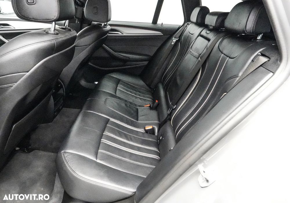BMW Seria 5 518d AT MHEV - 15