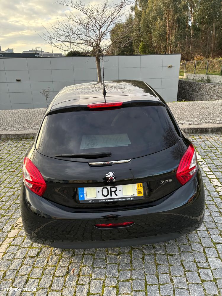 Peugeot 208 1.2 VTi Access - 4