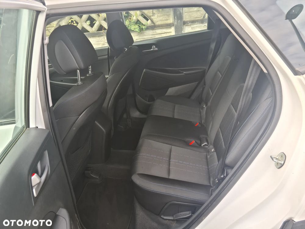 Hyundai Tucson blue 1.7 CRDi 2WD Style - 30