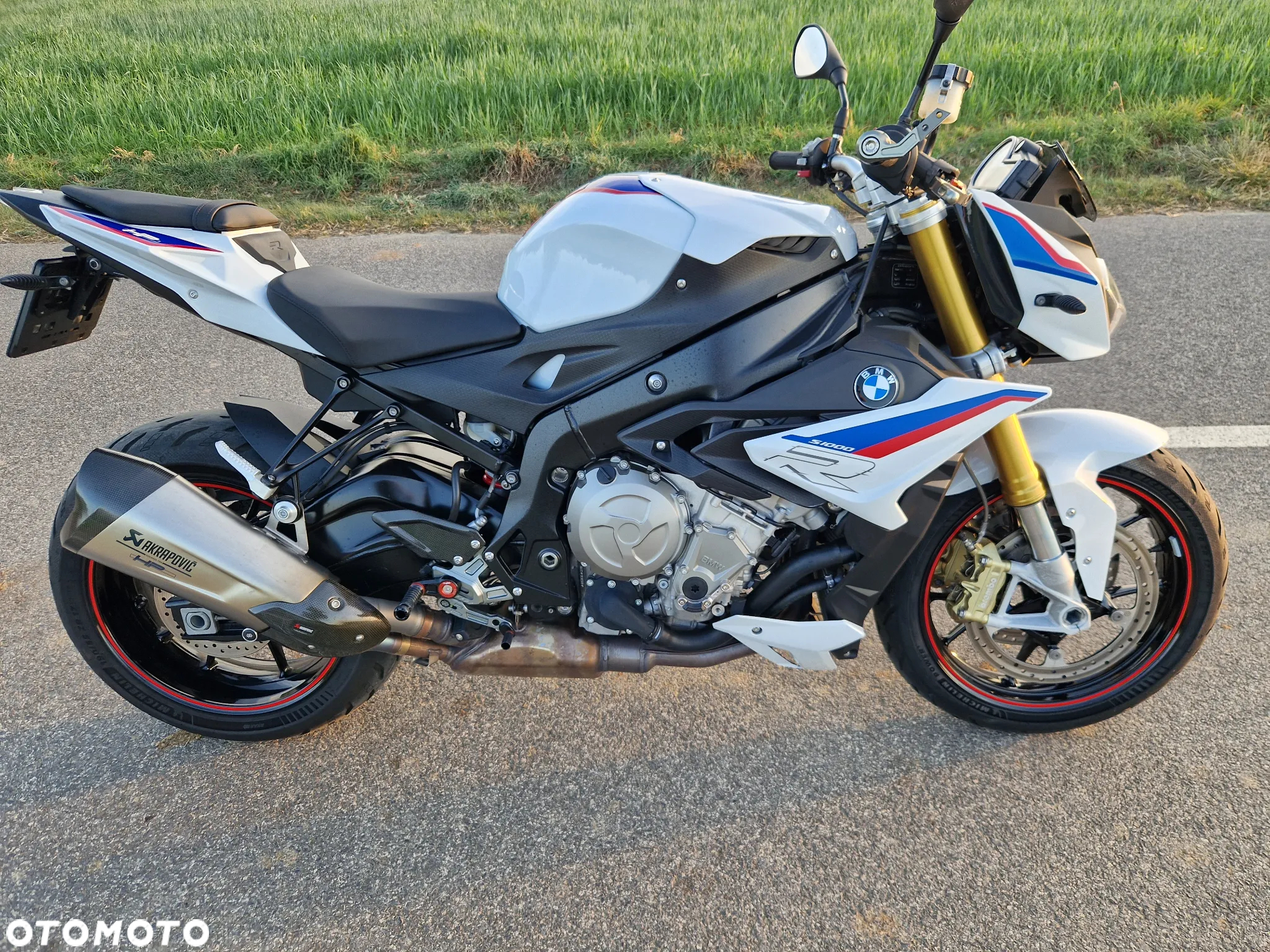 BMW S - 2