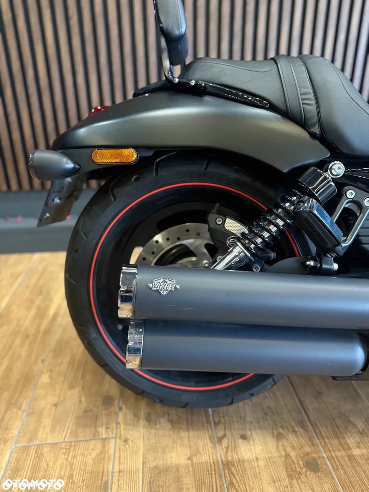 Harley-Davidson V-Rod Night Rod - 4