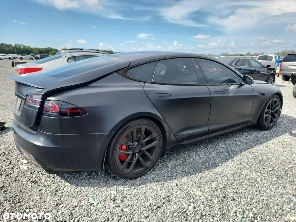 Tesla Model S AWD - 4