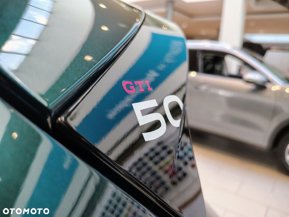 Volkswagen Golf - 11