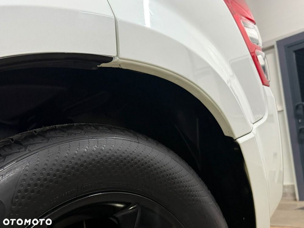 Suzuki Grand Vitara - 32