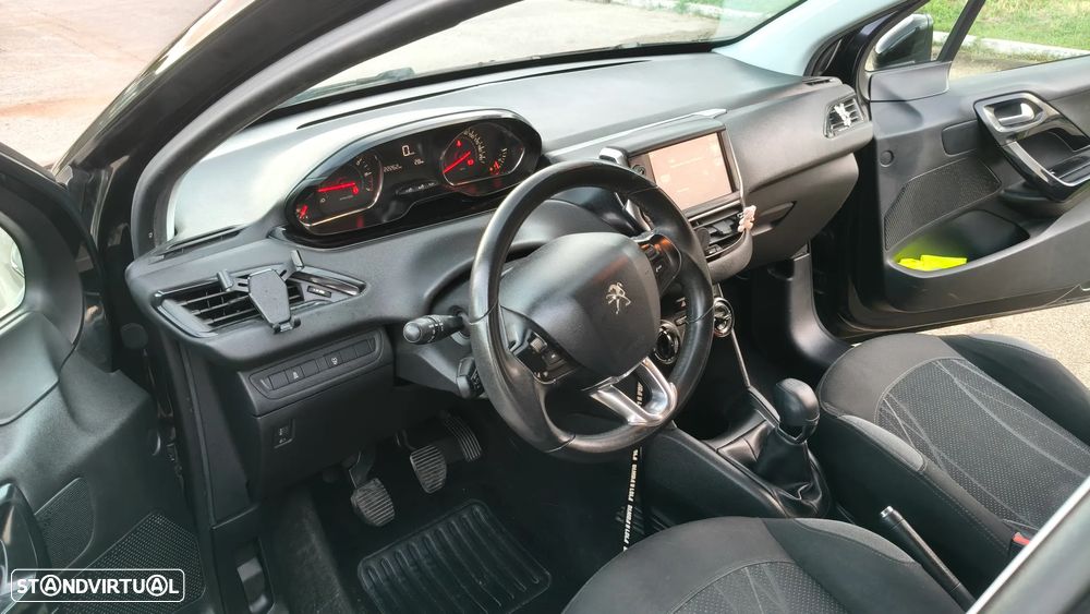 Peugeot 208 1.2 VTi Active - 12