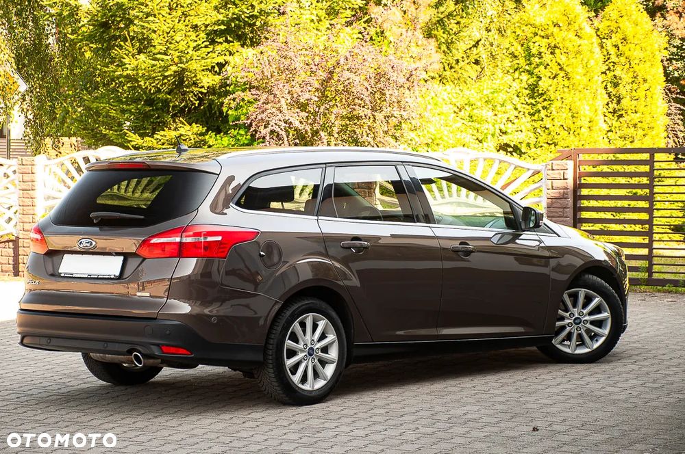Ford Focus - 37