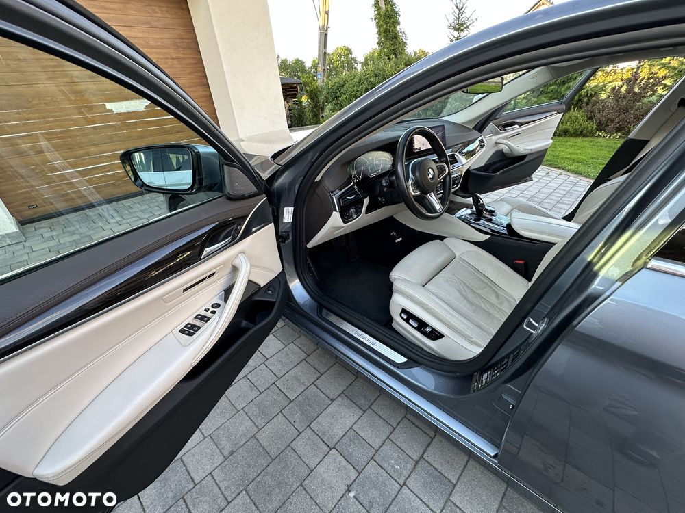 BMW Seria 5 520d xDrive Luxury Line - 25
