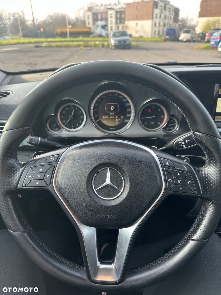 Mercedes-Benz Klasa E 220 BlueTEC 9G-TRONIC Avantgarde - 3