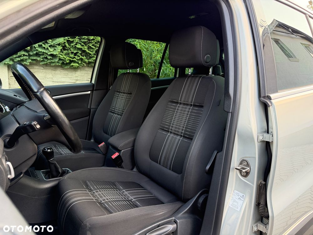Volkswagen Tiguan - 9