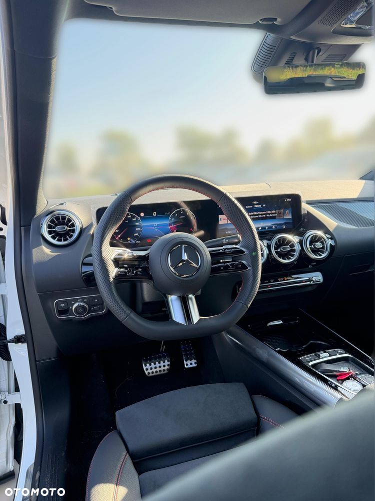 Mercedes-Benz GLA 200 mHEV AMG Line 7G-DCT - 11