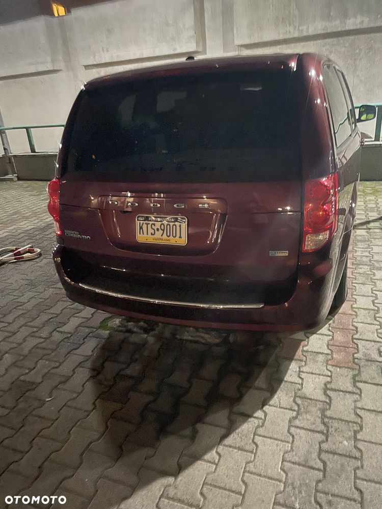 Dodge Grand Caravan - 19