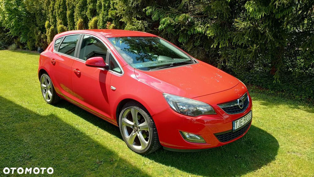 Opel Astra 1.6 Turbo Sport - 4
